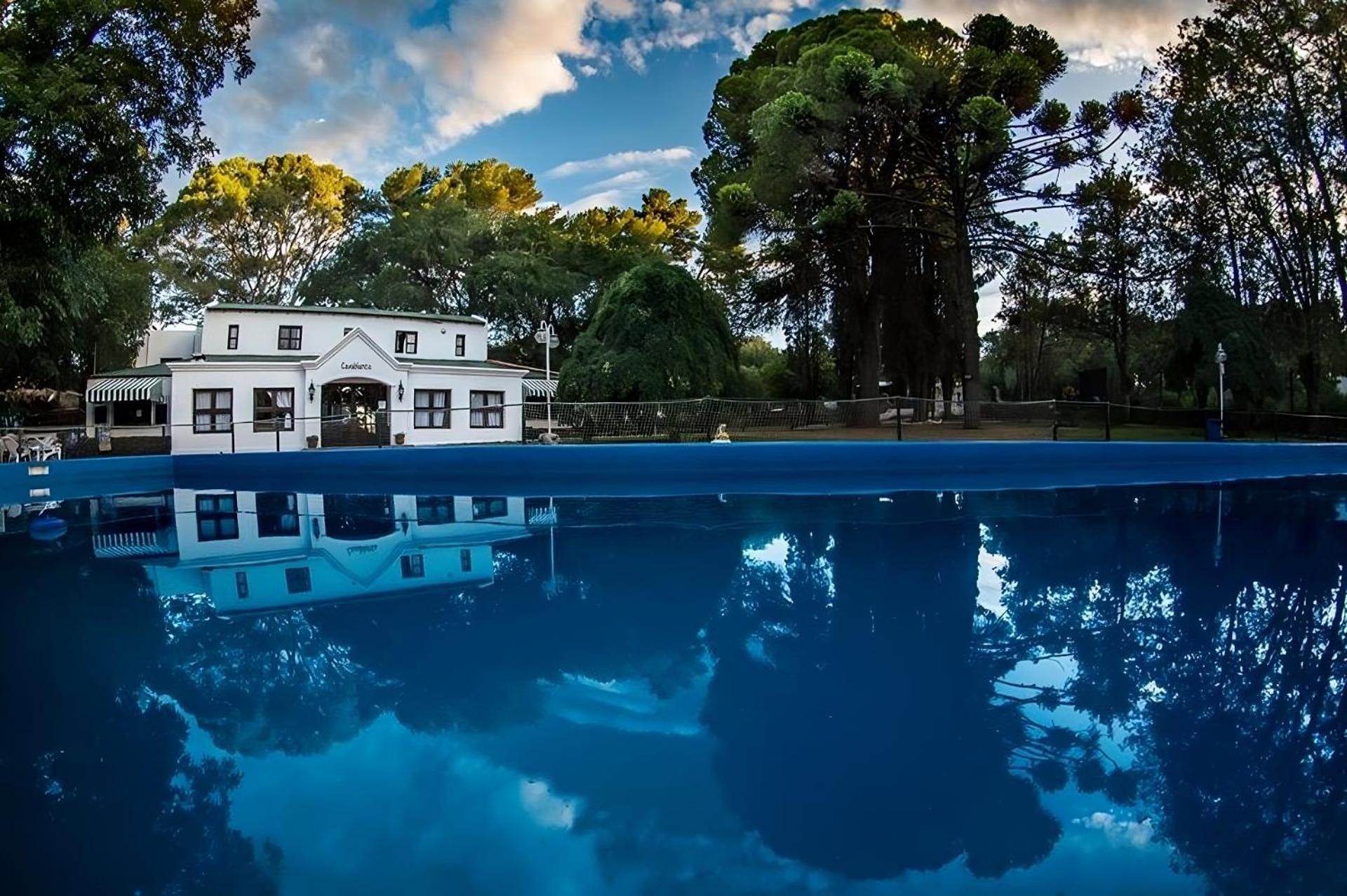 ホテル Casablanca La Granja De Capilla カピージャ・デル・モンテ エクステリア 写真